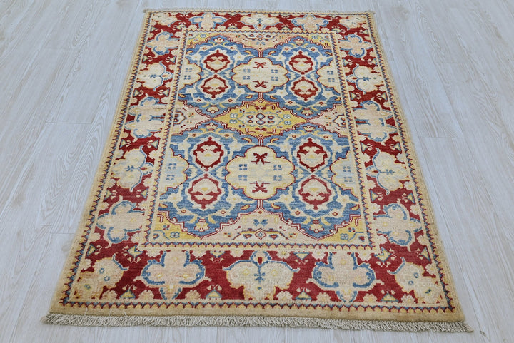 red Accent rug 3' 2" x 4' 10"