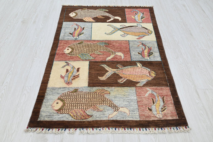 brown Accent rug 3' 1" x 5' 0"