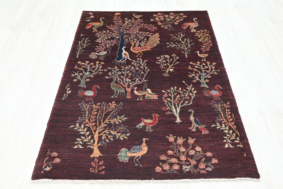 brown Accent rug 3' 4" x 4' 11"