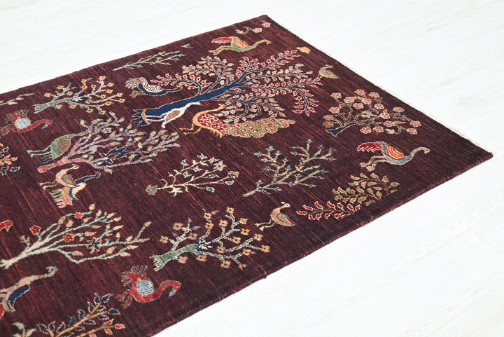 brown Accent rug 3' 4" x 4' 11"