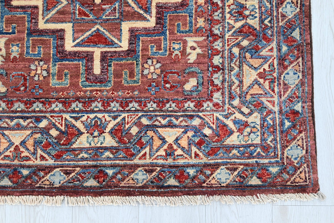 brown Accent rug 3' 3" x 4' 9"