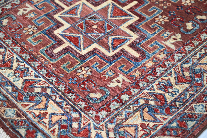 brown Accent rug 3' 3" x 4' 9"