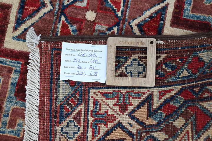 brown Accent rug 3' 3" x 4' 9"