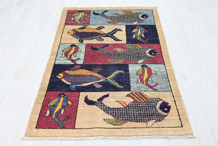 brown Accent rug 3' 2" x 4' 10"