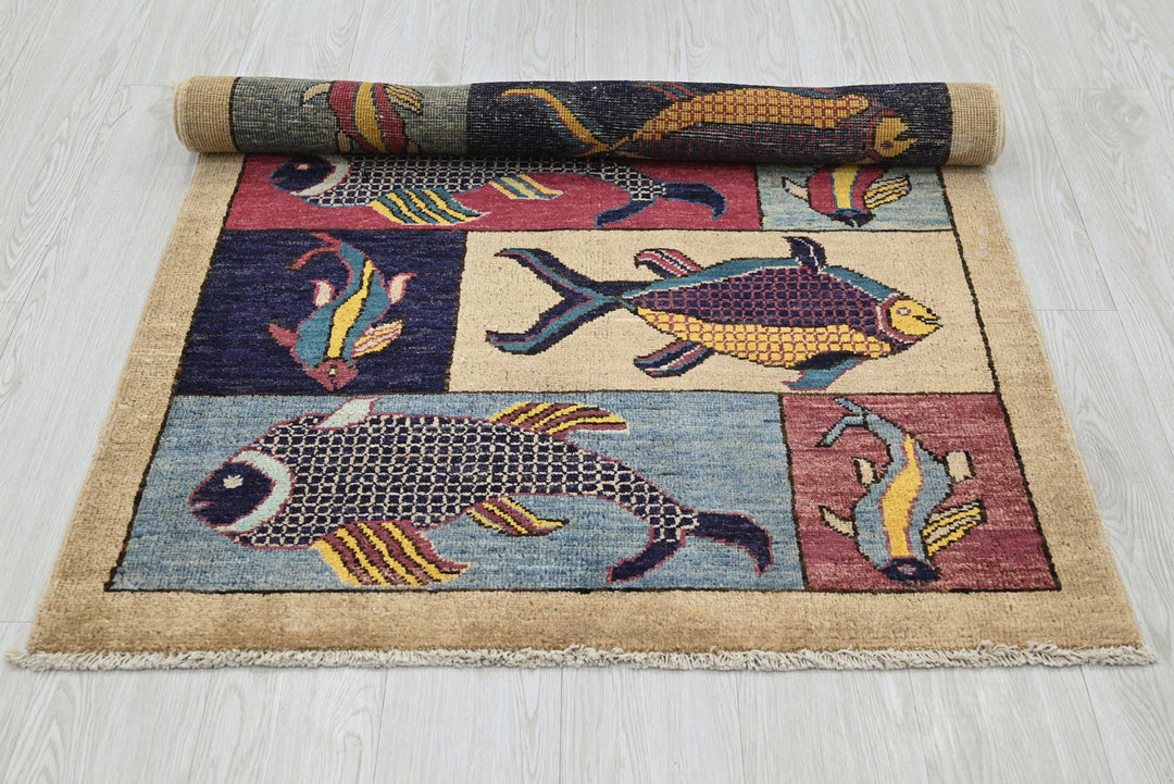 brown Accent rug 3' 2" x 4' 10"