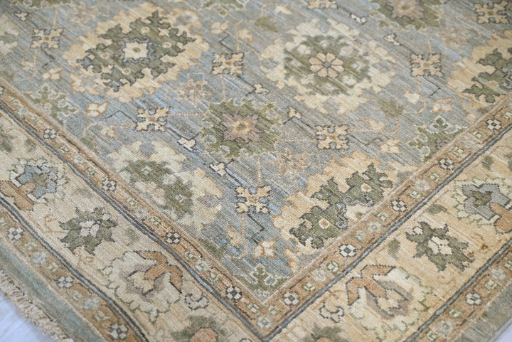 blue Accent rug 4' 1" x 5' 10"