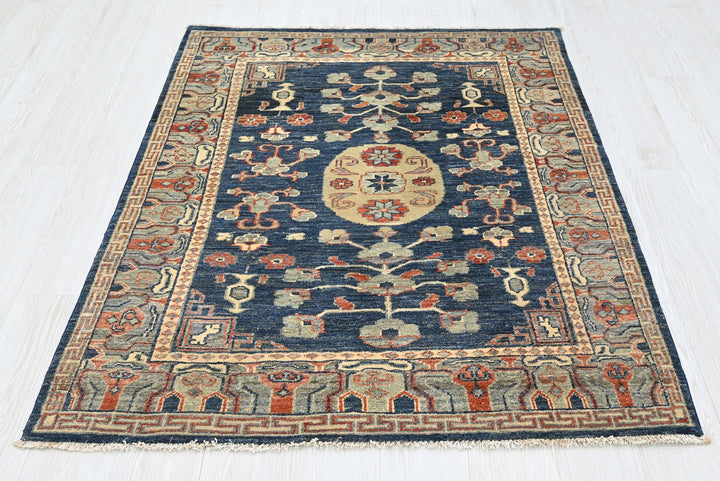 blue Accent rug 3' 11" x 5' 0"