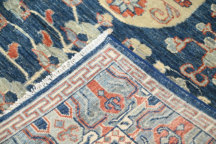 blue Accent rug 3' 11" x 5' 0"
