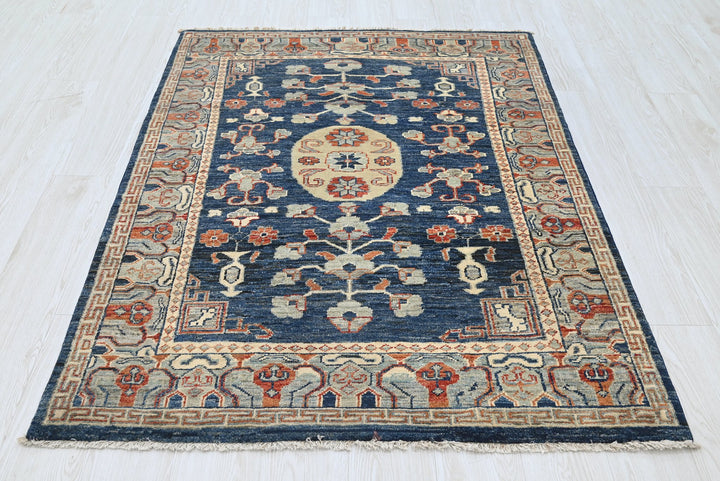 blue Accent rug 3' 11" x 5' 0"