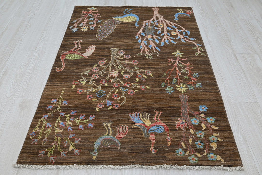 brown Accent rug 3' 4" x 4' 11"