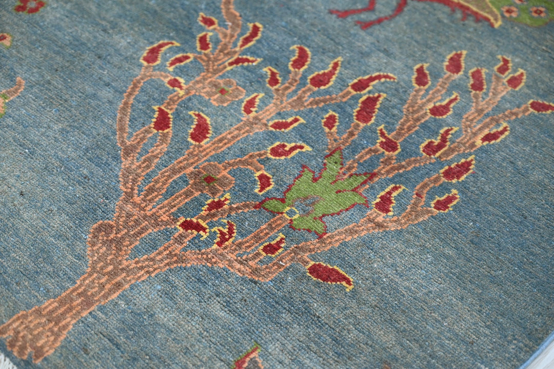 blue Accent rug 3' 11" x 5' 11"