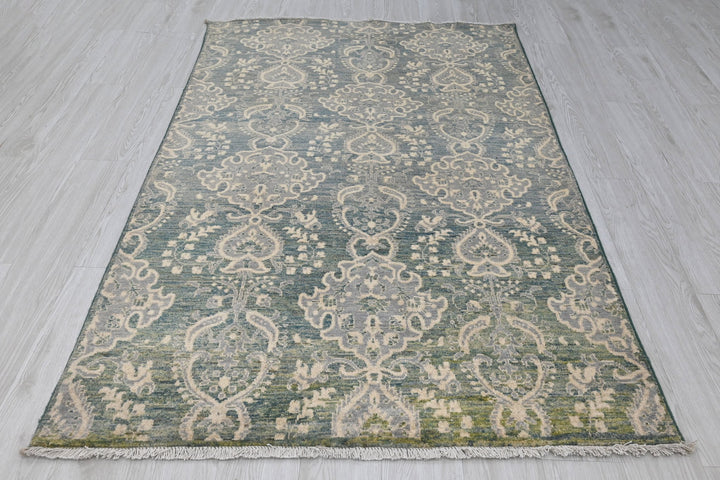 blue Accent rug 4' 1" x 6' 5"