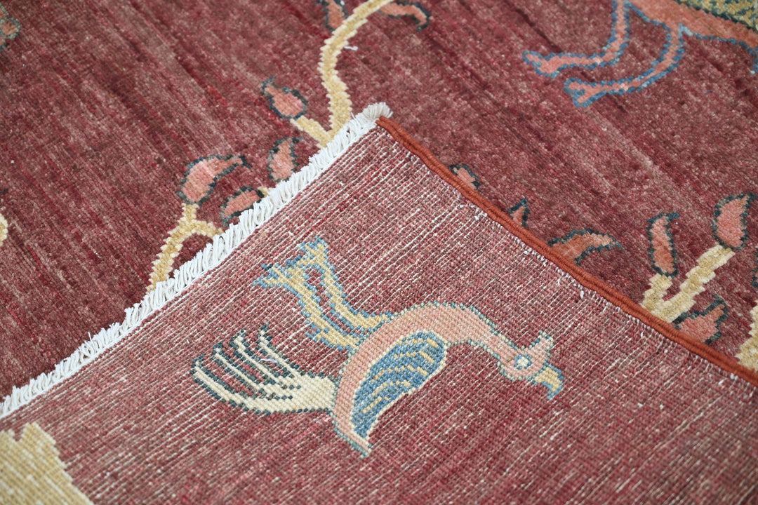 red Accent rug 4' 1" x 5' 10"