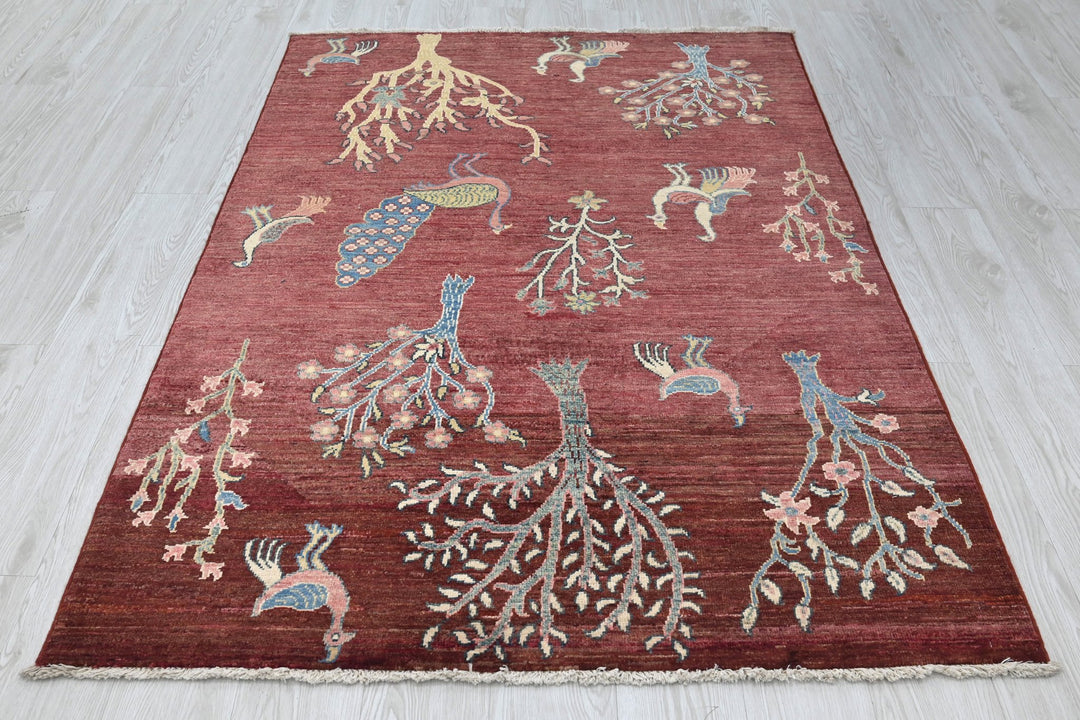 red Accent rug 4' 1" x 5' 10"