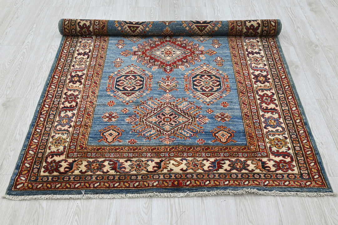 blue Medium rug 4' 1" x 6' 11"