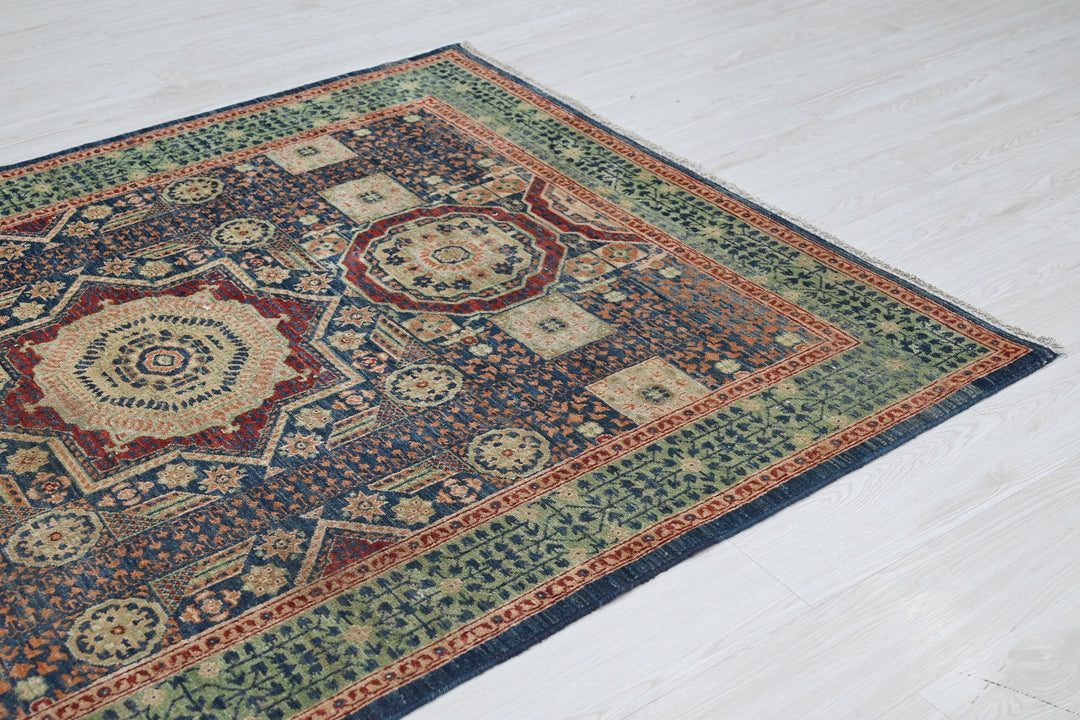blue Medium rug 5' 0" x 6' 5"