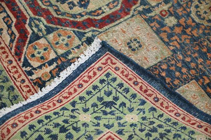 blue Medium rug 5' 0" x 6' 5"