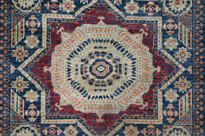 blue Medium rug 5' 0" x 6' 5"