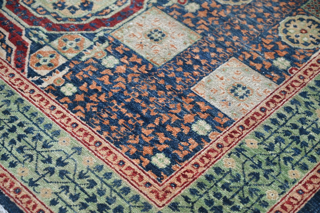 blue Medium rug 5' 0" x 6' 5"