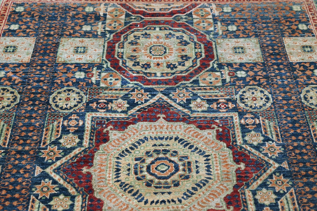 blue Medium rug 5' 0" x 6' 5"