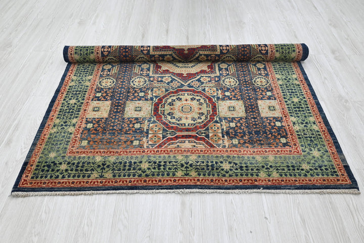 blue Medium rug 5' 0" x 6' 5"