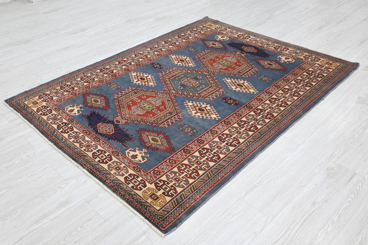 blue Accent rug 4' 6" x 5' 10"
