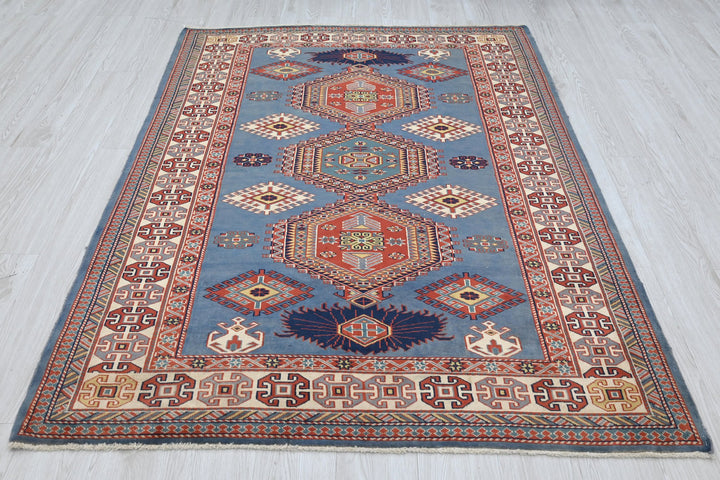 blue Accent rug 4' 6" x 5' 10"