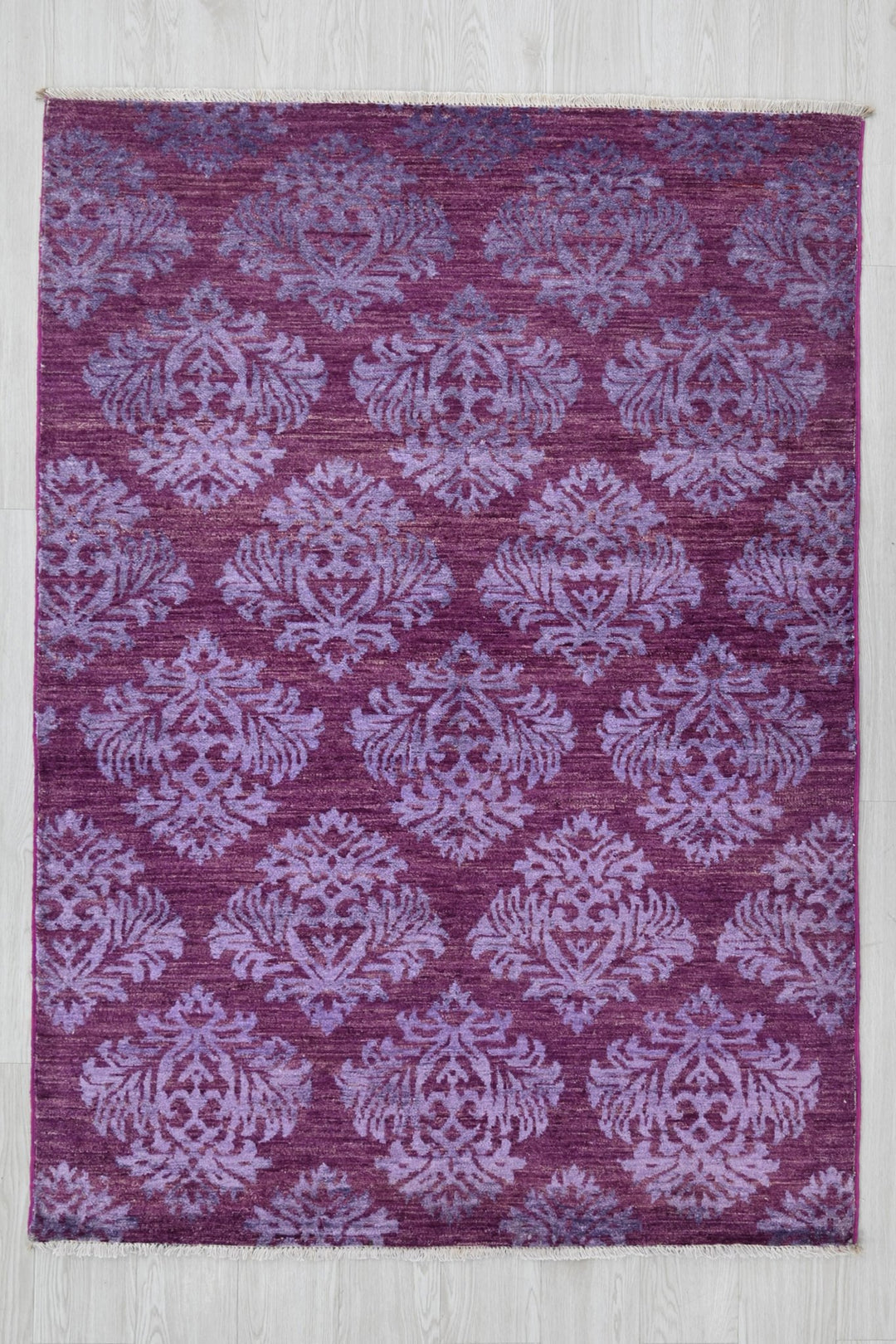 purple Accent rug 4' 1" x 6' 3"