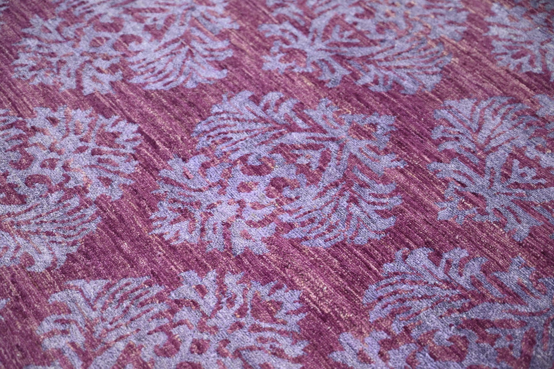 purple Accent rug 4' 1" x 6' 3"