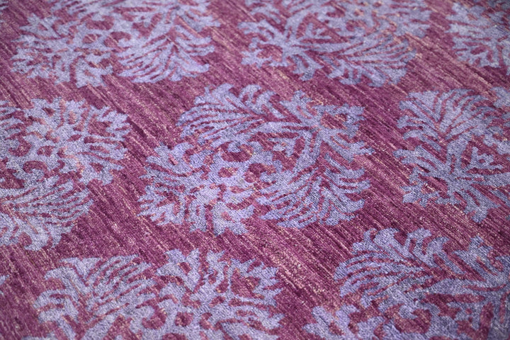 purple Accent rug 4' 1" x 6' 3"