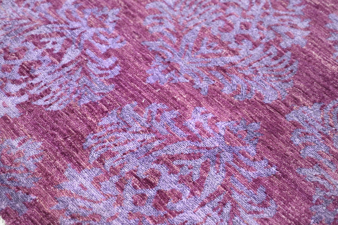 purple Accent rug 4' 1" x 6' 3"