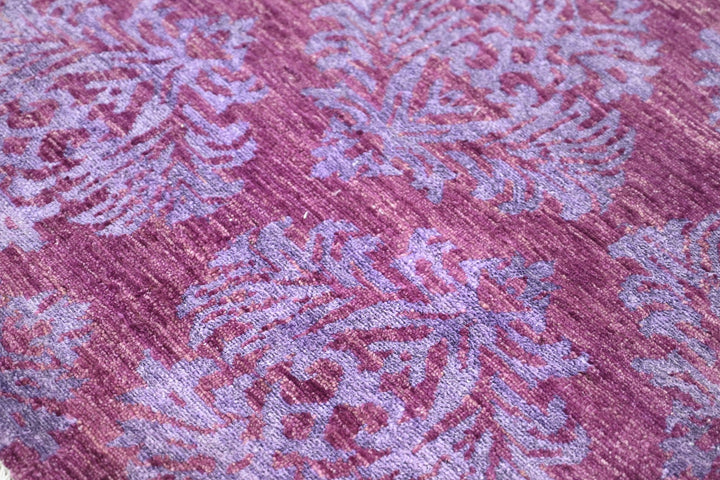 purple Accent rug 4' 1" x 6' 3"