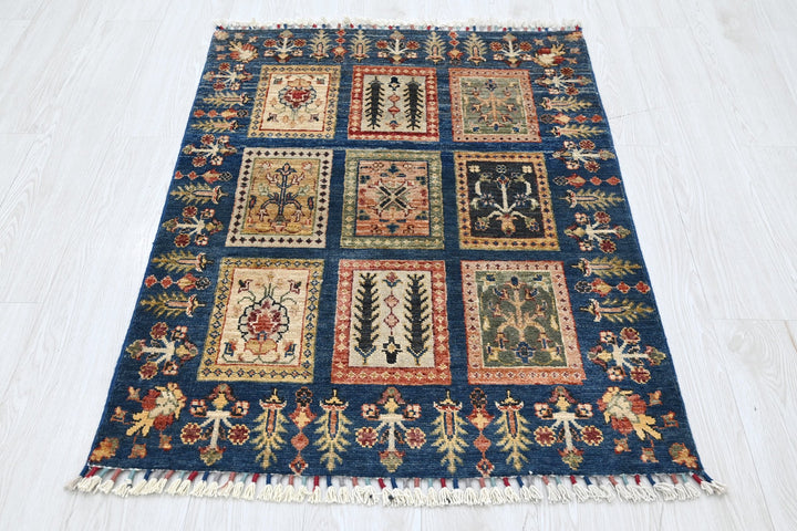blue Accent rug 2' 9" x 3' 11"