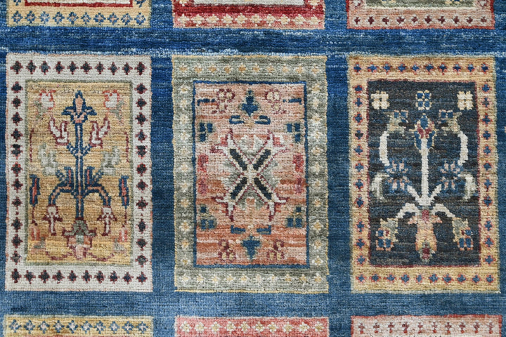 blue Accent rug 2' 9" x 3' 11"