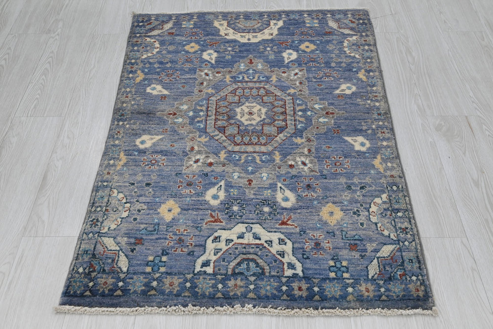 blue Accent rug 2' 8" x 4' 1"