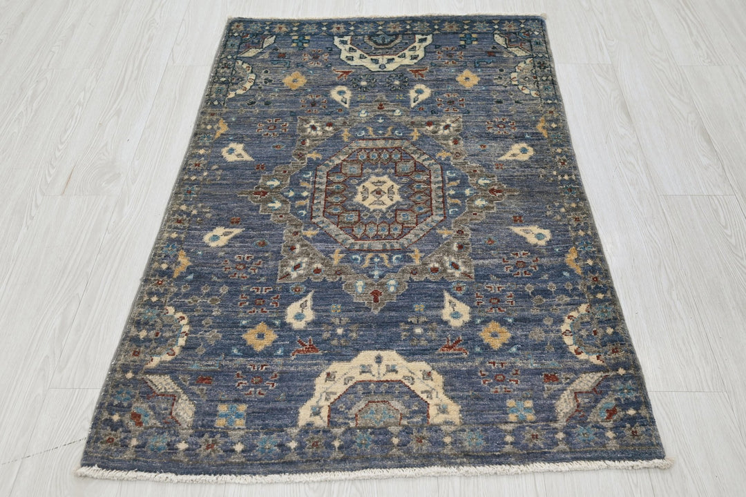 blue Accent rug 2' 8" x 4' 1"