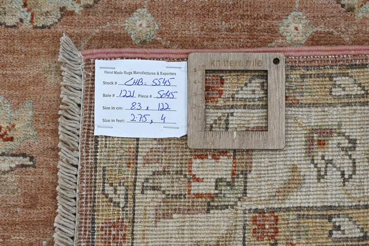 brown Accent rug 2' 9" x 4' 0"