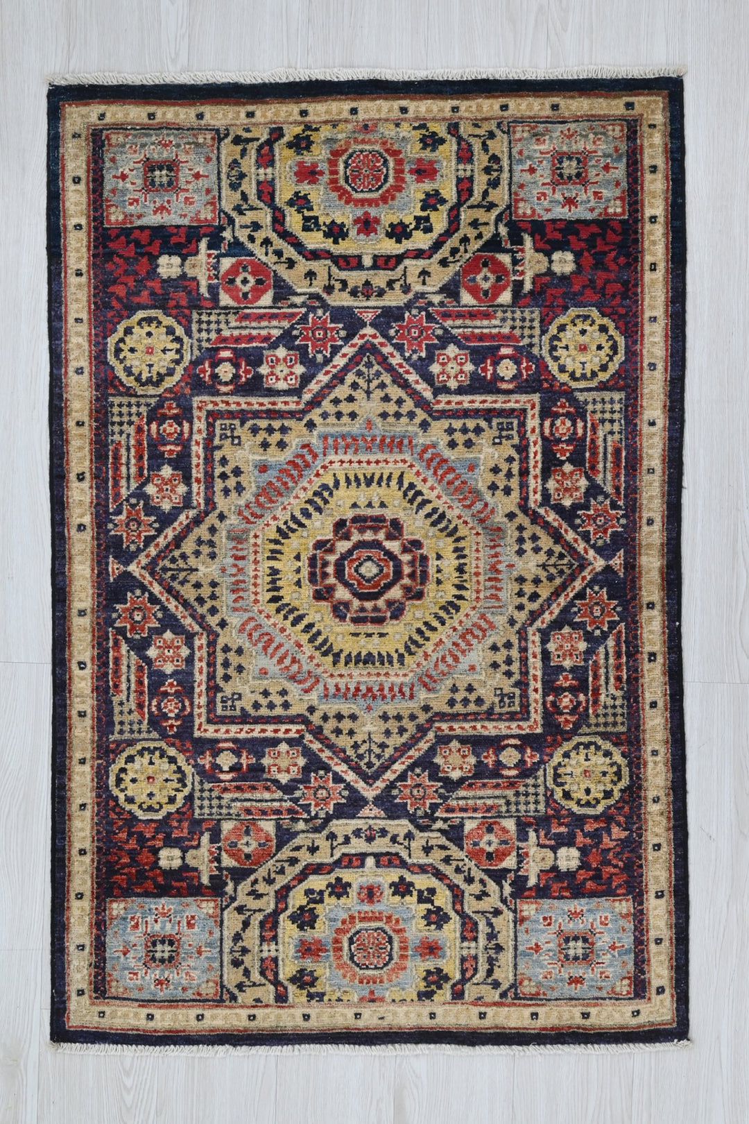 blue Accent rug 2' 8" x 4' 1"