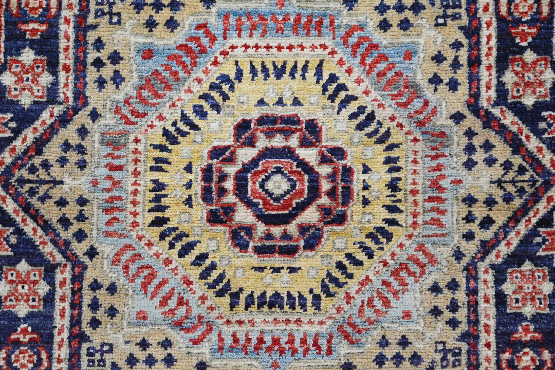 blue Accent rug 2' 8" x 4' 1"