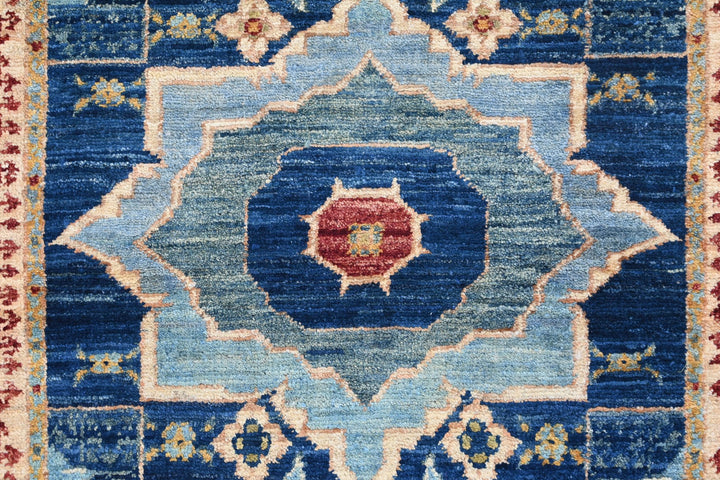 blue Accent rug 2' 7" x 3' 9"