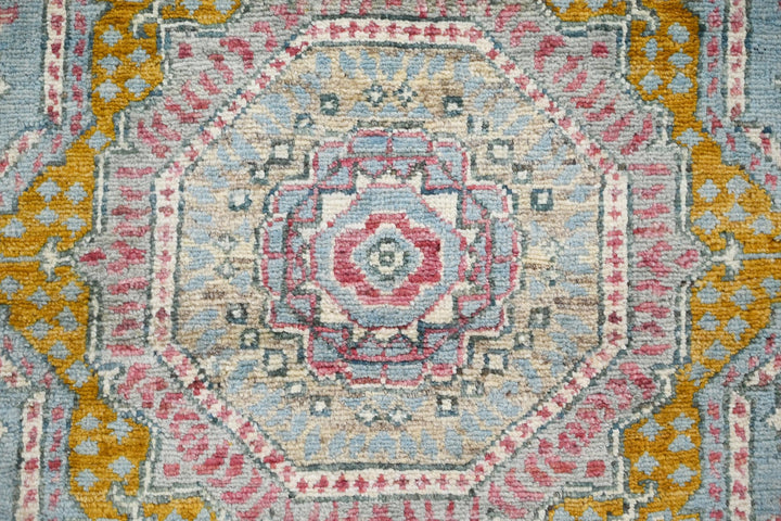 blue Accent rug 2' 9" x 4' 4"