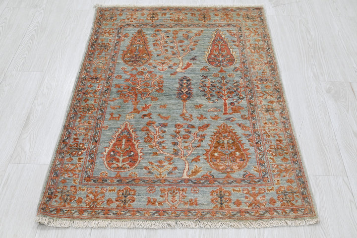 blue Accent rug 2' 7" x 3' 9"
