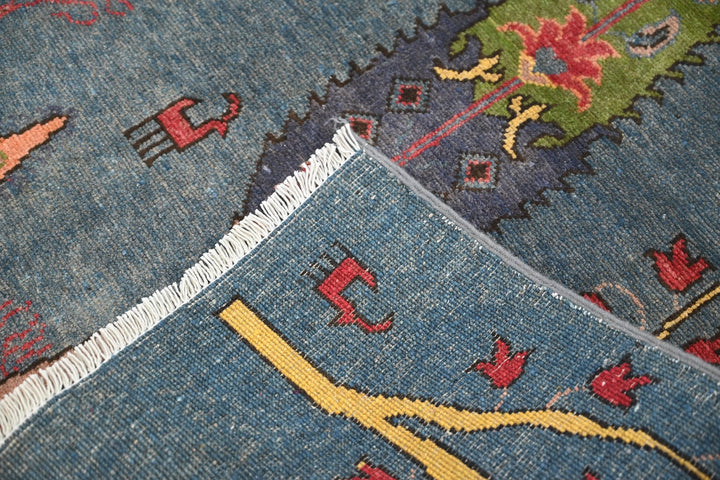 blue Accent rug 2' 9" x 4' 0"