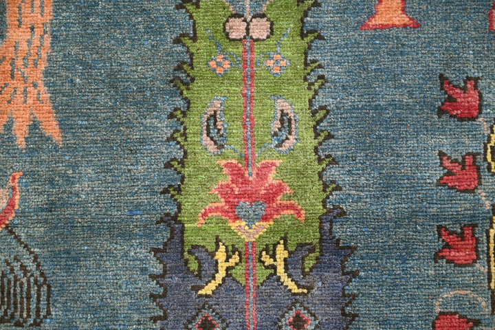 blue Accent rug 2' 9" x 4' 0"