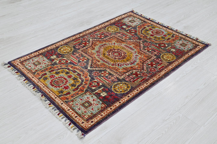 purple Accent rug 2' 9" x 4' 0"