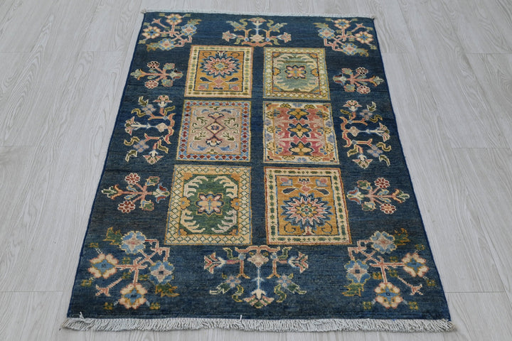blue Accent rug 2' 6" x 4' 0"