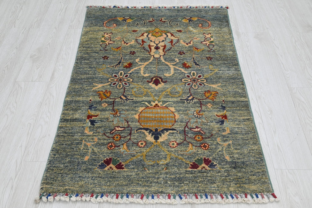 blue Accent rug 2' 7" x 4' 2"