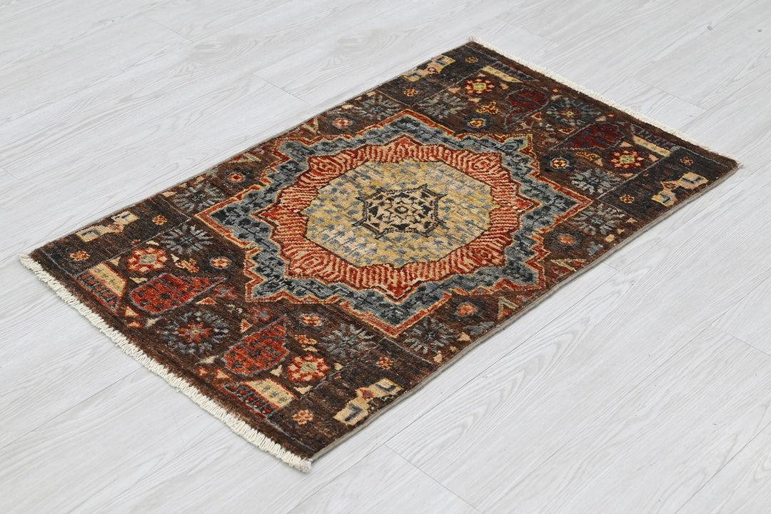 brown Mini rug 1' 10" x 3' 0"