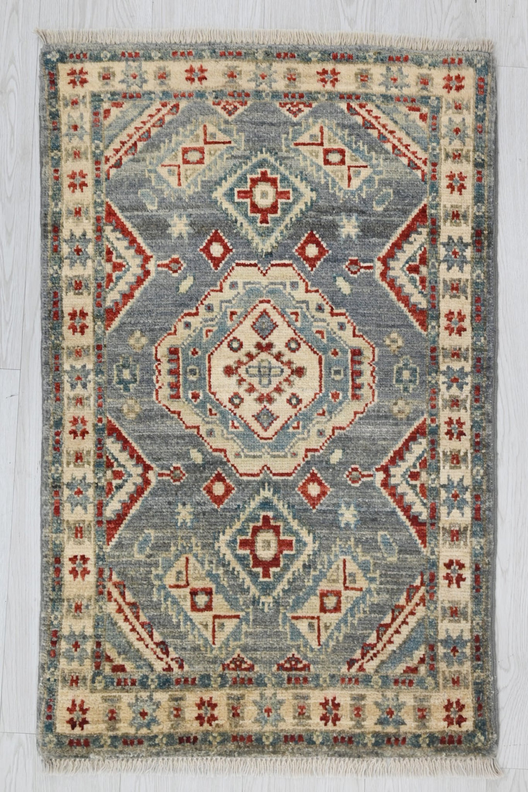 gray Mini rug 2' 0" x 3' 0"