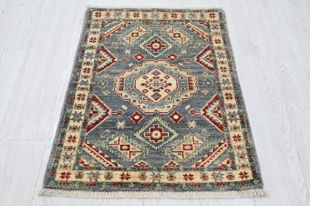 gray Mini rug 2' 0" x 3' 0"